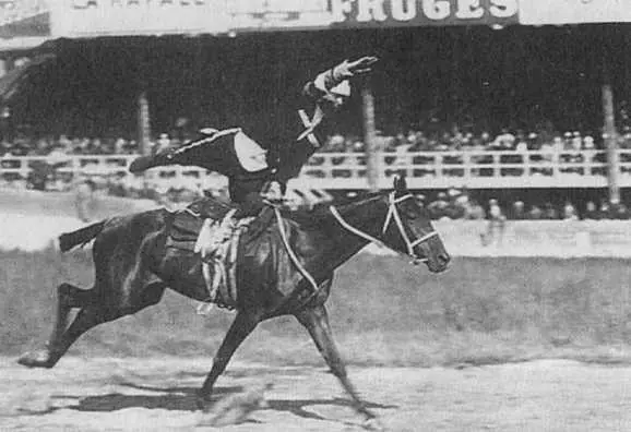 Ласточка полковник Елисеев Франция 1925 г Войсковой праздник В первом - фото 85