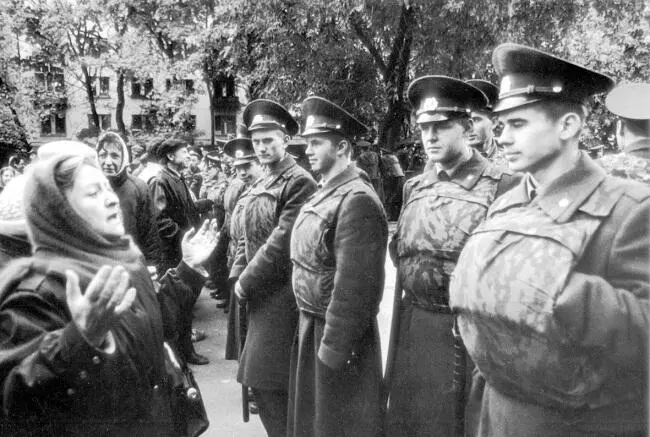 От непосредственных организаторов и руководителей обстрела можно услышать что - фото 20