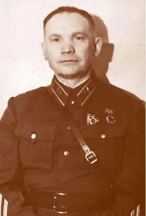 Комдив В М Шарапов начальник конвойных войск НКВД СССР 1940 г - фото 113