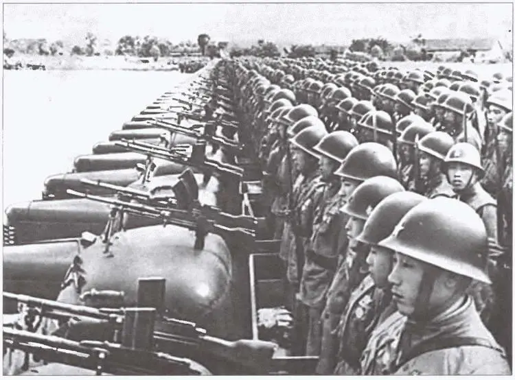 Бойцы Народной освободительной армии Китая 1951 г Награждение старшего - фото 48