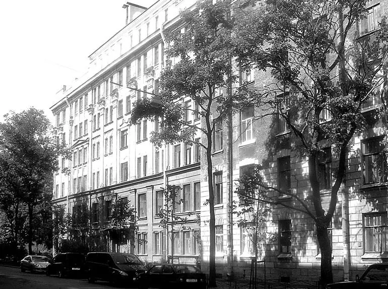 Большая Разночинная ул 3 Дом 139 выходящий на Чкаловский проспект в - фото 193