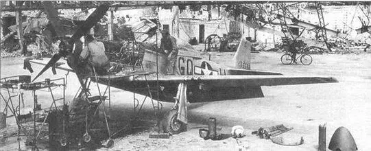 Обслуживание P5ID из 355й эскадрильи на одном из захваченных немецких - фото 47