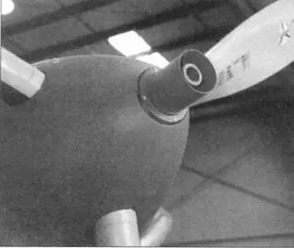 Выступающая из кока воздушного винта часть ствола 37мм пушки часто закрывалась - фото 119