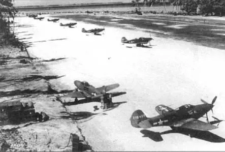 Истребители P39Q на аэродроме Макин острова Гилберта 1943 г Снимок не - фото 64