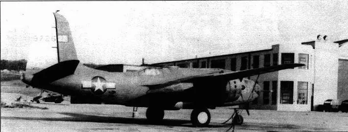 Данный самолет также имевший дополнительное вооружение обозначался как - фото 49