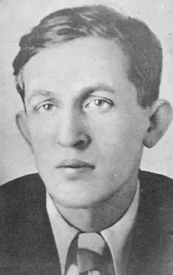 Ярослав Смеляков Середина 1930х гг Другим его кумиром был поэт Михаил - фото 118