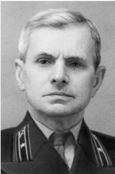 Михаил Иванович Глушков Вера Иосифовна Глушкова Для устройства прицеливания - фото 87