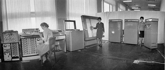 УМШН Днепр в конструкторском отделе Института Кибернетики в Киеве 1970 год - фото 147