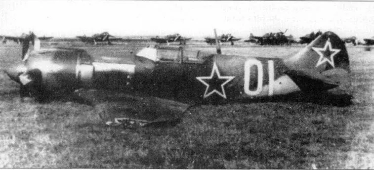 Ла5ФН после вынужденной посадки номер полка не установлен конец лета 1944 г - фото 66