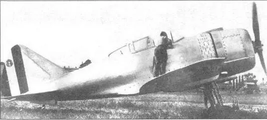 Прототип Re2000 ММ 408 на летном поле Реджио Эмилия весна 1939 года Этот - фото 3
