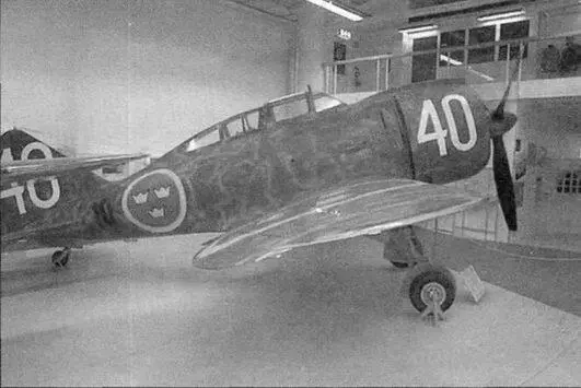 Самолет J20 Re2000 шведских ВВС нашел последнюю стоянку в Национальном музее - фото 34