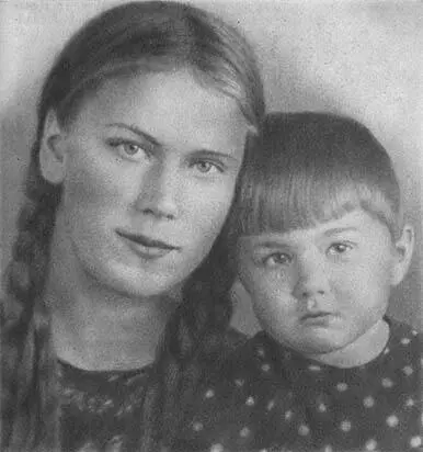 Роза со своей любимицей Таней воспитанницей детского сада Роза курсант - фото 8