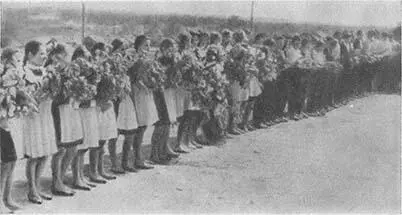 1969 год Первый выпуск школы имени Розы Шаниной Портрет Розы Шаниной в - фото 22