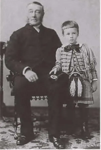 Джеймс Рузвельт с пятилетним сыном 1887 г Сара Рузвельт с десятилетним - фото 12