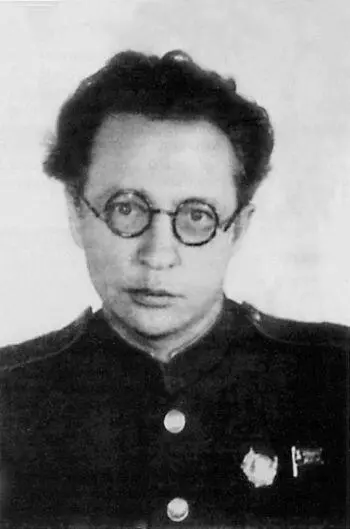 Активно участвовал в выкорчевывании врагов народа Михаил Иванович Панкратьев - фото 27