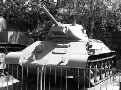 T3476 Пушка калибра 76 мм Фото Виктор Лызлов T54 пушка калибра 100 мм - фото 34