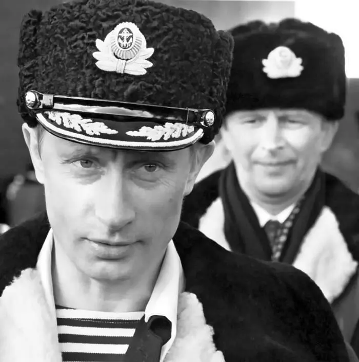 Путин на корабле В мае 1995 года Путин возглавил СанктПетербургское - фото 88
