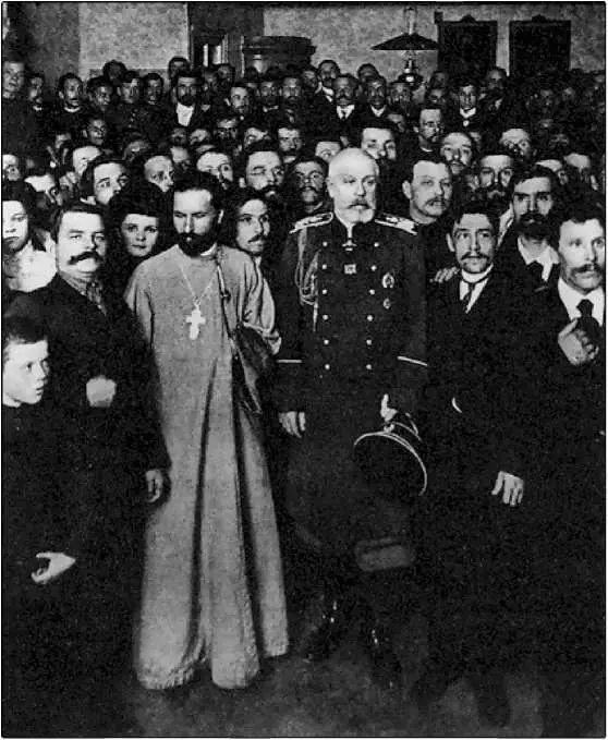 Петербургский градоначальник И А Фуллон и Г А Гапон с представителями - фото 46