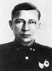 Командующий 32й армией генералмайор СВ Вишневский Командир 76го артполка в - фото 34