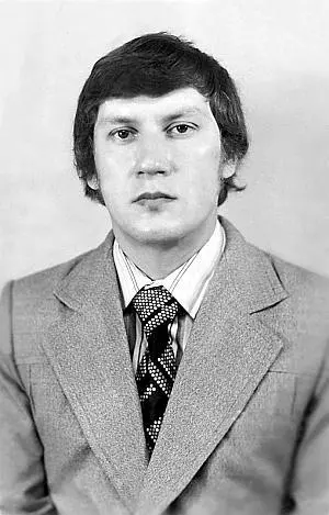 Вяземский поисковик НН Слесарев Знакомство со Слесаревым вскоре перешедшее в - фото 68