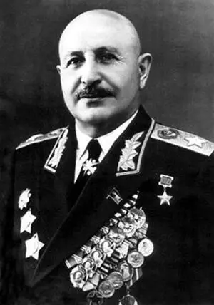 Маршал Советского Союза И Баграмян Матвей Васильевич Захаров преодолевший - фото 88