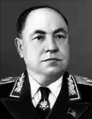 Маршал Советского Союза М Захаров Этим словам вторит и Стратегический очерк - фото 89