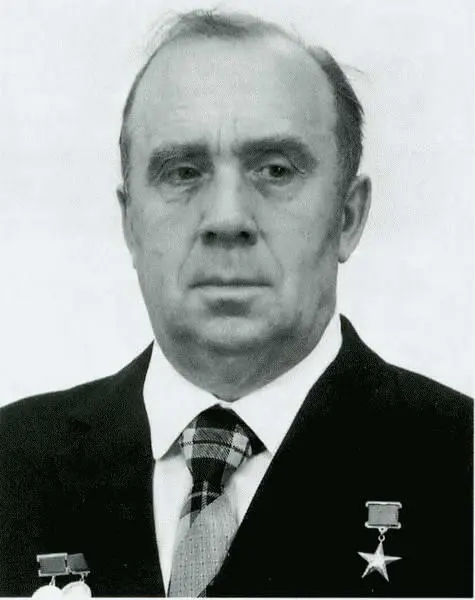 Юрий Александрович Романов 1926 г р физиктеоретик ведущий разработчик - фото 74