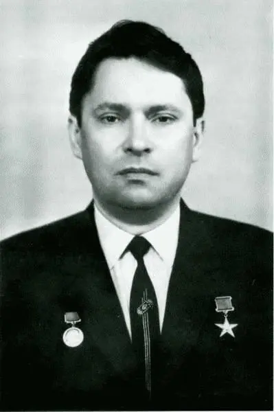 Юрий Алексеевич Трутнев 1927 г р выдающийся физиктеоретик академик - фото 102