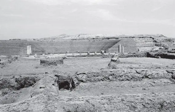 Илл 111 Греческий театр времен Александра Македонского IV в до н э Их - фото 123