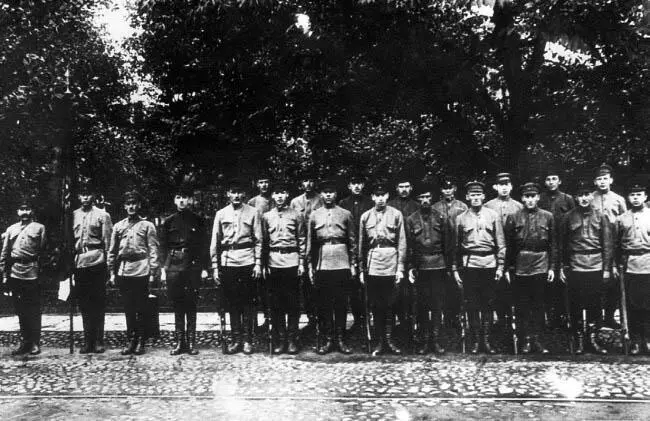 Своднобоевой отряд сотрудников уголовного розыска Петрограда 1919 г Отдел - фото 11