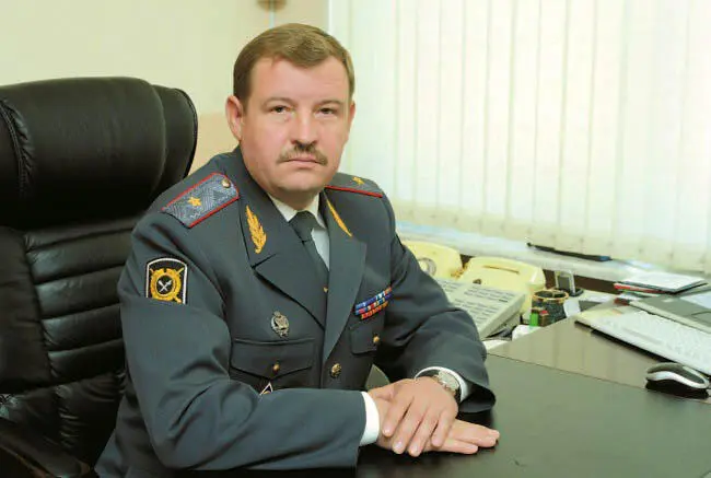 Первый заместитель начальника ГУВД по г СанктПетербургу и Ленинградской - фото 73