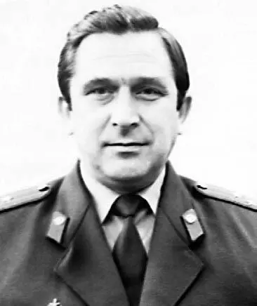 19861994 гг Егоршин Виктор Михайлович Родился в 1948 году В 1976 году - фото 126