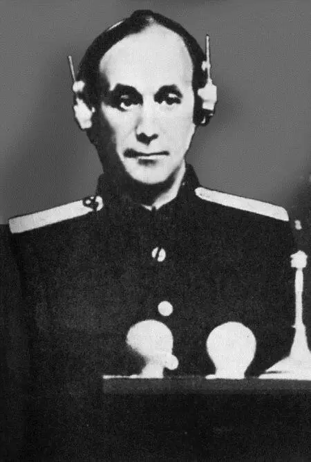 Члены советской делегации в Нюрнберге Б А Соловов Р А Руденко и В В - фото 178