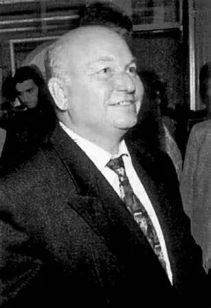 Ю Лужков А Кудрин Политическая жизнь страны в 1999 году была подчинена - фото 145