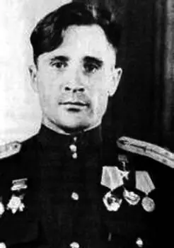 С 1942 года на фронте В апреле 1943 года за 4 дня сбил 4 немецких самолета - фото 20