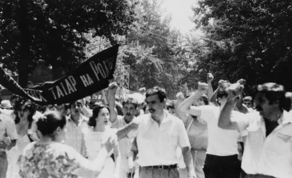 Митинг крымских татар в Ташкенте 8 июля 1988 года архив газеты Вечерний - фото 2