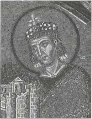 Константин Великий приносит город в дар Христу Мозаика над входом в храм - фото 26