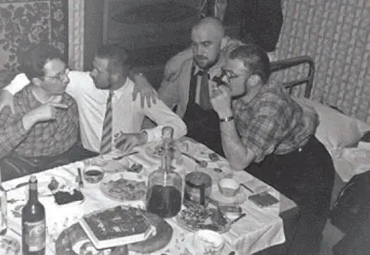 На 33летии Зотикова 2ой слева в Антарктиде 1959 1й слева профессор Б А - фото 22