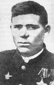 Д Г Бабкин помощник машиниста бронепоезда 15 13й армии Брянского фронта - фото 18