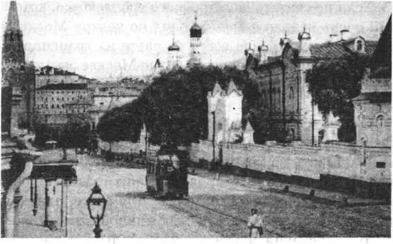 Вид на начало улицы Воздвиженки от Ваганьковского переулка Фотография XIX - фото 102