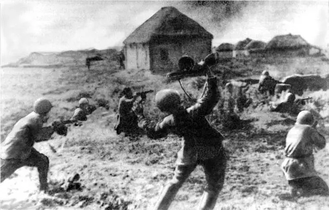 46 Бой на подступах к г Калинковичи 47 Воины 49й армии ведут бой на улицах - фото 49