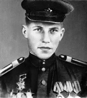58 В А Белькевич водитель танка один из первых ворвавшихся в г Минск в - фото 61