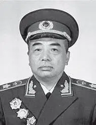 Жизненным кредо видного военного и политического деятеля Китая Пэн Дэхуая было - фото 102