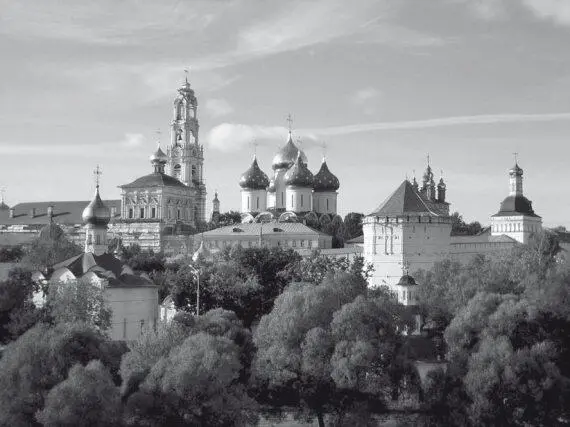 ТроицеСергиева лавра Основана в 1337 г Сергиев Посад И сожгли в клетке - фото 163