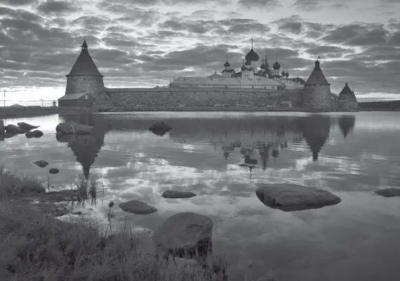 Соловецкая крепость Основана в 1429 г Современник пишет что в Кремле и в - фото 188