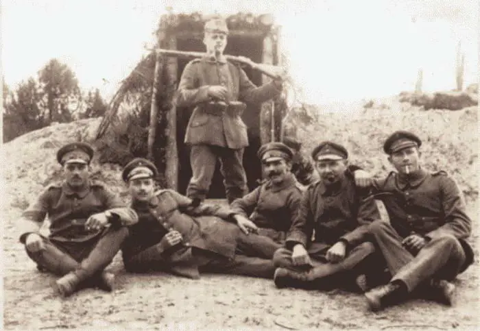 Немецкие солдаты По просьбе французского командования в марте 1916 года на - фото 184