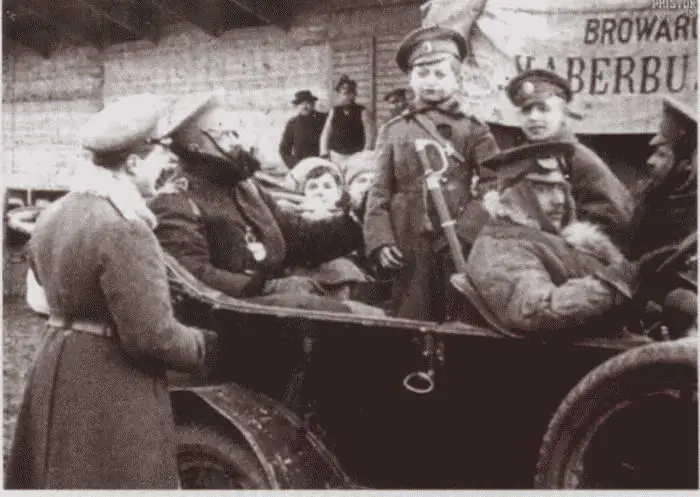 Сын полка Брусилов веря в русского солдата писал Я больше 50 лет служу - фото 213
