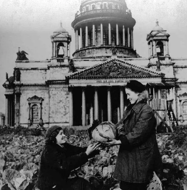 Котлеты из папьемаше Старикова Ираида Васильевна 19 июля 1941 года в ночь - фото 73