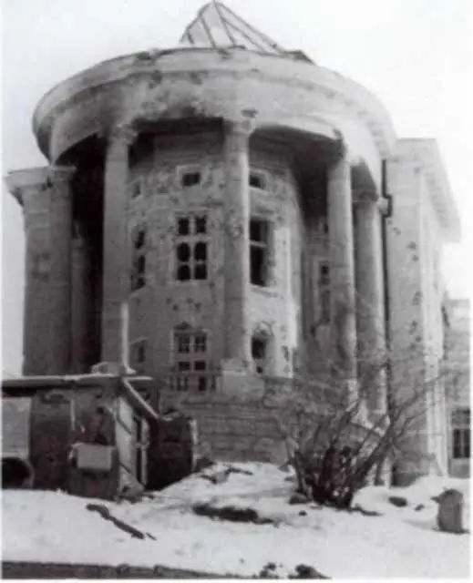 Дворец Амина после штурма 1980 г Советская танковая колонна в Афганистане - фото 30