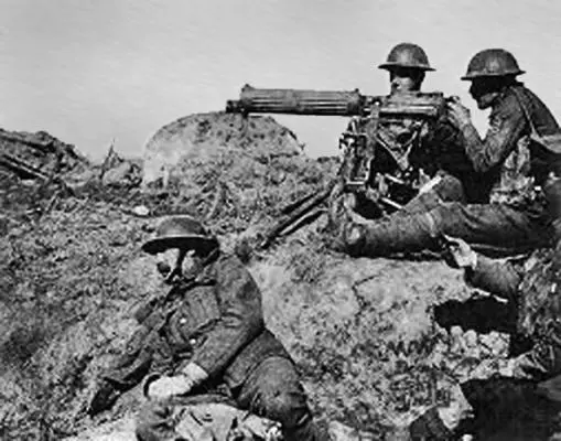 Пулемёт стал одной из решающих технологий во время Первой мировой Британский - фото 12